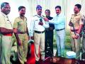 वाहतूक पोलिसांना ‘वॉर्न कॅ मेरे’ - Marathi News |  Transport Police 'Warne Me My' | Latest nashik News at Lokmat.com