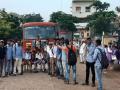 शिरूडला संतप्त विद्यार्थ्यांनी रोखली बस - Marathi News | Students stopped Shirud | Latest jalgaon News at Lokmat.com