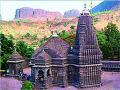 त्र्यंबकेश्वर गर्भगृह प्रवेशाबाबत सतर्कता - Marathi News | Warning about access to Trimbakeshwar sanctum | Latest nashik News at Lokmat.com