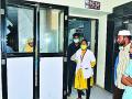 कोरोनाने महिला दगावली, बेस्ट हॉस्पिटलची तोडफोड - Marathi News | Corona stabs woman, sabotages Best Hospital | Latest amravati News at Lokmat.com