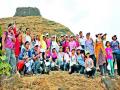 ‘दुर्गदुर्गा’ उपक्रमांतर्गत रामशेज येथे दुर्गभ्रमण - Marathi News | Durgadurga under the initiative of Durgadurga at Ramshesh at Durgadurga | Latest nashik News at Lokmat.com