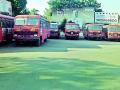 दुसºयाही दिवशी एसटीची चाके थांबलेलीच - Marathi News | On the second day, the ST wheels were stopped | Latest amravati News at Lokmat.com