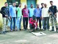 देशी कट्ट्यासह गुंडास अटक - Marathi News | Gundas arrested with country-cuttings | Latest bhandara News at Lokmat.com