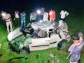 खडकजांब शिवारात कार उलटून नऊ जखमी - Marathi News | Nine injured in car overturn in Khadakjamba Shivara | Latest nashik News at Lokmat.com