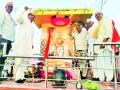 राष्ट्रसंतांच्या विचारातून आदर्शगाव घडवा - Marathi News | Ideologically, from the ideals of the Rashtra, | Latest chandrapur News at Lokmat.com