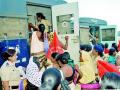 अंगणवाडी सेविकांचे जेलभरो आंदोलन - Marathi News | Jail Bharo movement of Aanganwadi sevikas | Latest chandrapur News at Lokmat.com