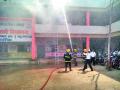 मनपा शाळेस आग लागते तेव्हा.. - Marathi News | When municipal school starts fire | Latest nashik News at Lokmat.com