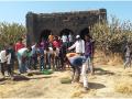 राजदेरवाडीला तरुणांनी केली किल्ल्याची स्वच्छता - Marathi News | The youth of Rajderwadi made the fort clean | Latest nashik News at Lokmat.com