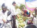 रानभाज्यांच्या खरेदीसाठी पर्यटकांची गर्दी - Marathi News |  A crowd of tourists to buy gardens | Latest nashik News at Lokmat.com