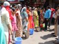 कोल्हापूर : बिंदू चौक सबजेलजवळ पाण्यासाठी रास्तारोको - Marathi News | Kolhapur: Road to water near Bindu Chowk Sabajel | Latest kolhapur News at Lokmat.com