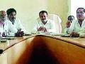 अखेर बाजार समितीच्या ‘त्या’ पाच कर्मचाऱ्यांचे निलंबन - Marathi News | Finally, the suspension of five employees of 'Market Committee' | Latest amravati News at Lokmat.com