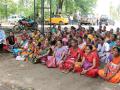 अंशकालीन स्त्री परिचर कर्मचाऱ्यांचे घंटानाद आंदोलन - Marathi News | Hours of female attendant employees' bells agitation | Latest sindhudurga News at Lokmat.com