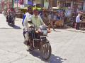 वाशिम शहरात कारवाईनंतरही दुचाकीवर ‘ट्रिपलसीट’ प्रवास! - Marathi News | Triple seat journey on two-wheeler even after action in Washim city! | Latest vashim News at Lokmat.com