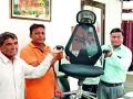मोबदल्यासाठी एसडीओंची खुर्ची जप्त - Marathi News | Saddening of SDOs for reciprocity | Latest yavatmal News at Lokmat.com
