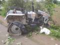 गोंदिया जिल्ह्यात ट्रॅक्टर-अ‍ॅम्ब्युलन्सची धडक; चार जखमी - Marathi News | Tractor-ambulance crash in Gondia district; Four injured | Latest gondia News at Lokmat.com