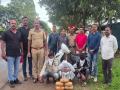 Kolhapur: गांजा विक्रेत्याला पकडून रचला सापळा; मिरजेच्या पुरवठादारासह पाचजण अटकेत; महिलेचाही समावेश - Marathi News | Ganja seller caught and set a trap Five people including Miraj supplier arrested | Latest kolhapur News at Lokmat.com