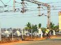 उड्डाणपूल बांधकामाला वीज खांबांचा अडथळा - Marathi News | Bridge construction power block | Latest bhandara News at Lokmat.com