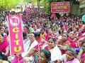 अंगणवाडी कर्मचाऱ्यांची धडक - Marathi News | Anganwadi workers strike | Latest gadchiroli News at Lokmat.com