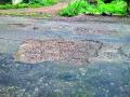 नांदूरशिंगोटे रस्त्यावर खड्ड्यांचे साम्राज्य - Marathi News | Pothole empire on the road to Nandurshore | Latest nashik News at Lokmat.com