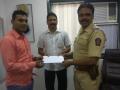 ठाणे पोलिसांच्या मदतीने साडेचार लाखांची रक्कम मिळाली परत - Marathi News | With the help of Thane police, the amount of 4.5 lakhs was received | Latest thane News at Lokmat.com
