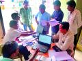 मुदत तोंडावर, अन् विम्याचे सर्व्हरच ठप्प - Marathi News | Fixed jam, and insurance server jam | Latest yavatmal News at Lokmat.com