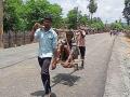 आदिवासी दुर्गम भागात रुग्णांसाठी चालते ‘बाम्ब्युलन्स’ - Marathi News | Trouble for patients in remote tribal areas in Gadchiroli | Latest gadchiroli News at Lokmat.com