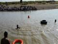 मांजरा नदीपात्रातील पाण्यात बुडून एका मेंढपाळाचा मृत्यू - Marathi News | A shepherd died after drowning in Manjra river basin | Latest latur News at Lokmat.com