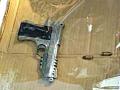 जबरी चोरी प्रकरणातील आणखी एक पिस्तूल जप्त; आरोपींना पोलीस कोठडी - Marathi News | Another pistol seized in robbery case; Accused to police custody | Latest akola News at Lokmat.com