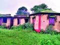 देवगाव शाळा इमारतीची दुरवस्था - Marathi News | Poor condition of Devgaon school building | Latest nashik News at Lokmat.com