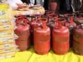 वन संवर्धनासाठी १७२३ लाभार्थ्यांना गॅस वाटप - Marathi News | Gas distribution to 1723 beneficiaries for forest conservation | Latest chhatrapati-sambhajinagar News at Lokmat.com