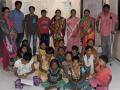 मतीमंद बालिकांना आपल्याच लेकीसारखे सांभाळणारे अपंग पालक - Marathi News | Disabled parents who take care of mentally retarded children like their own children | Latest nandurbar News at Lokmat.com
