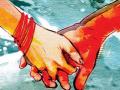 धुळ्यात पाठलाग करून प्रेमीयुगुलांना पकडले - Marathi News | The lovers chase after them in the dust | Latest dhule News at Lokmat.com