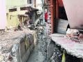 शेकडो अतिक्रमणांनी घोटला औरंगाबाद शहरातील नाल्याचा गळा - Marathi News | Hundreds of encroachments hit the nala in Aurangabad city | Latest chhatrapati-sambhajinagar News at Lokmat.com