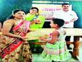 सौजन्य महिला संस्थेच्या वतीने अनाथाश्रमाला मदत - Marathi News |  Help for Orphanage by Saajanya Mahila Sanstha | Latest nashik News at Lokmat.com