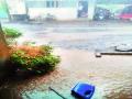 माळवाडीत गटाराचे पाणी घरात - Marathi News |  In Golara water house in Malawadi | Latest nashik News at Lokmat.com