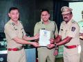नाशिक  स्थानिक गुन्हे शाखेला पुरस्कार - Marathi News | Award to local crime branch of Nashik | Latest nashik News at Lokmat.com