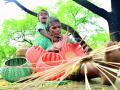 श्रम प्रतिष्ठा दिवस; श्रमावरून विषमता, कशी मिळेल प्रतिष्ठा? - Marathi News | Labor Reputation Day; Disparity from work, how will prestige be? | Latest nagpur News at Lokmat.com