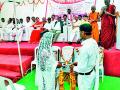 गणेशपूर येथील सामूहिक विवाह सोहळ्यात दहा जोडपी विवाहबद्ध - Marathi News | Ten couples married at a group marriage ceremony in Ganeshpur | Latest bhandara News at Lokmat.com