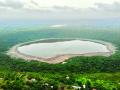 लोणार सरोवर संशोधनालाही लॉकडाउनचा फटका - Marathi News | Lockdown also hit Lonar Lake research | Latest buldhana News at Lokmat.com