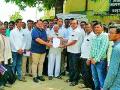 वीज कंपनीच्या उपकार्यकारी अभियंत्याला घेराव - Marathi News | Siege to Deputy Executive Engineer of Electricity Company | Latest chandrapur News at Lokmat.com