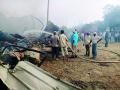 भीषण आगीत भंगार दुकान जळून खाक - Marathi News | Dangerous fire burns in the store, fire | Latest chandrapur News at Lokmat.com