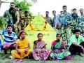 नक्षल्यांकडून हत्या झालेल्या नागरिकांच्या सन्मानार्थ स्मारक - Marathi News | Memorial in honor of the people killed by Naxalites | Latest gadchiroli News at Lokmat.com