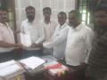 जिल्हा बॅँकेच्या वसुलीला शिवसेनेचा विरोध - Marathi News | Shiv Sena's opposition to Vasundhara district bank | Latest nashik News at Lokmat.com