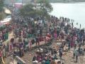 भाविकांकडून यशवंत तलावाची परिक्रमा - Marathi News | Yashwant Lake circulates by devotees | Latest nandurbar News at Lokmat.com