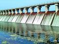 धरण भरले; अर्धवट पाटचºयांअभावी पाणी नाही - Marathi News | Dam is full; There is no water due to the absence of half-way | Latest vardha News at Lokmat.com