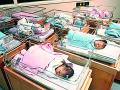 मुलींचा जन्मदर वाढला; वर्ध्यात हजार मुलांमागे 979 मुली - Marathi News | The birth rate of girls increased; 979 girls per thousand boys in Wardha | Latest vardha News at Lokmat.com