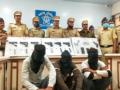 आठ पिस्तूल घेऊन जाणाऱ्या पंजाबमधील तिघे जेरबंद - Marathi News | Three arrested in Punjab carrying eight pistols | Latest dhule News at Lokmat.com