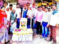 देणगी गोळा करून अनाथ तरुणावर अंत्यसंस्कार - Marathi News | Funeral on orphan youth by collecting donations | Latest bhandara News at Lokmat.com