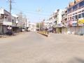 तळोद्यात चौकातील मारुतीही कुलूपबंद - Marathi News | Maruti also locked in the square at Talod | Latest nandurbar News at Lokmat.com
