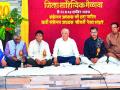 सामाजिक आसक्तीतूनच घडतो लेखक - Marathi News |  Writer from the social awakening happens | Latest nashik News at Lokmat.com